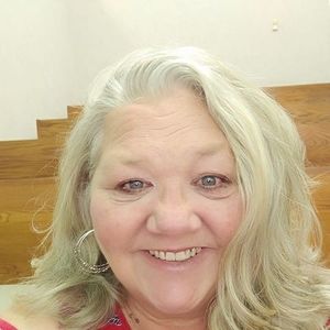 Meet your Posher, Renea